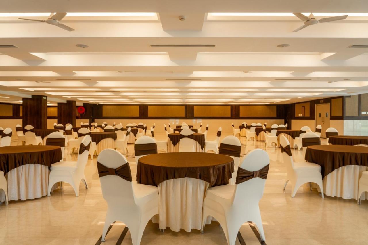 Hotel The King'S Meadows Golhalli Esterno foto