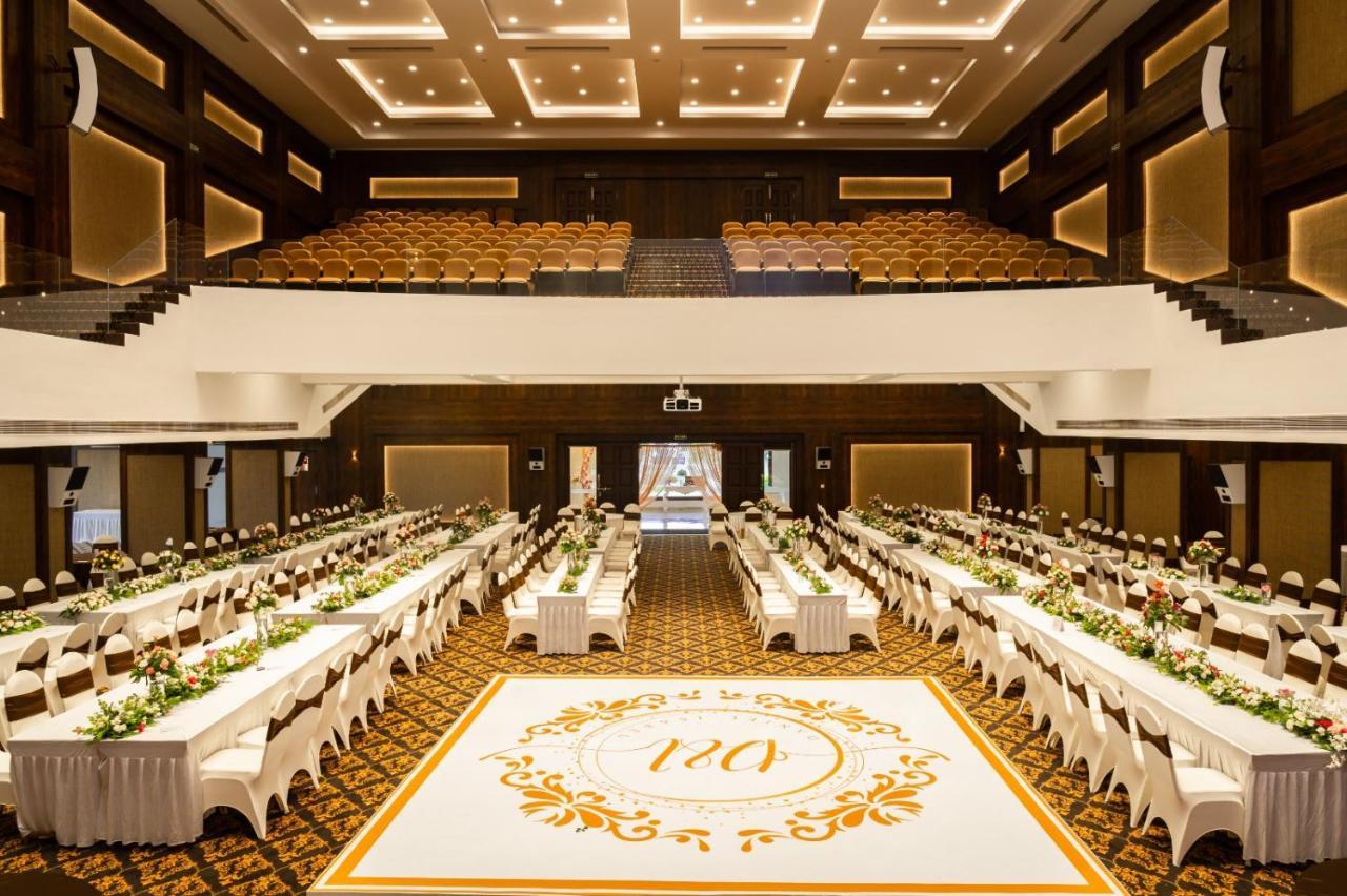 Hotel The King'S Meadows Golhalli Esterno foto