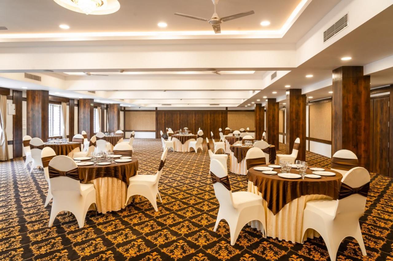 Hotel The King'S Meadows Golhalli Esterno foto