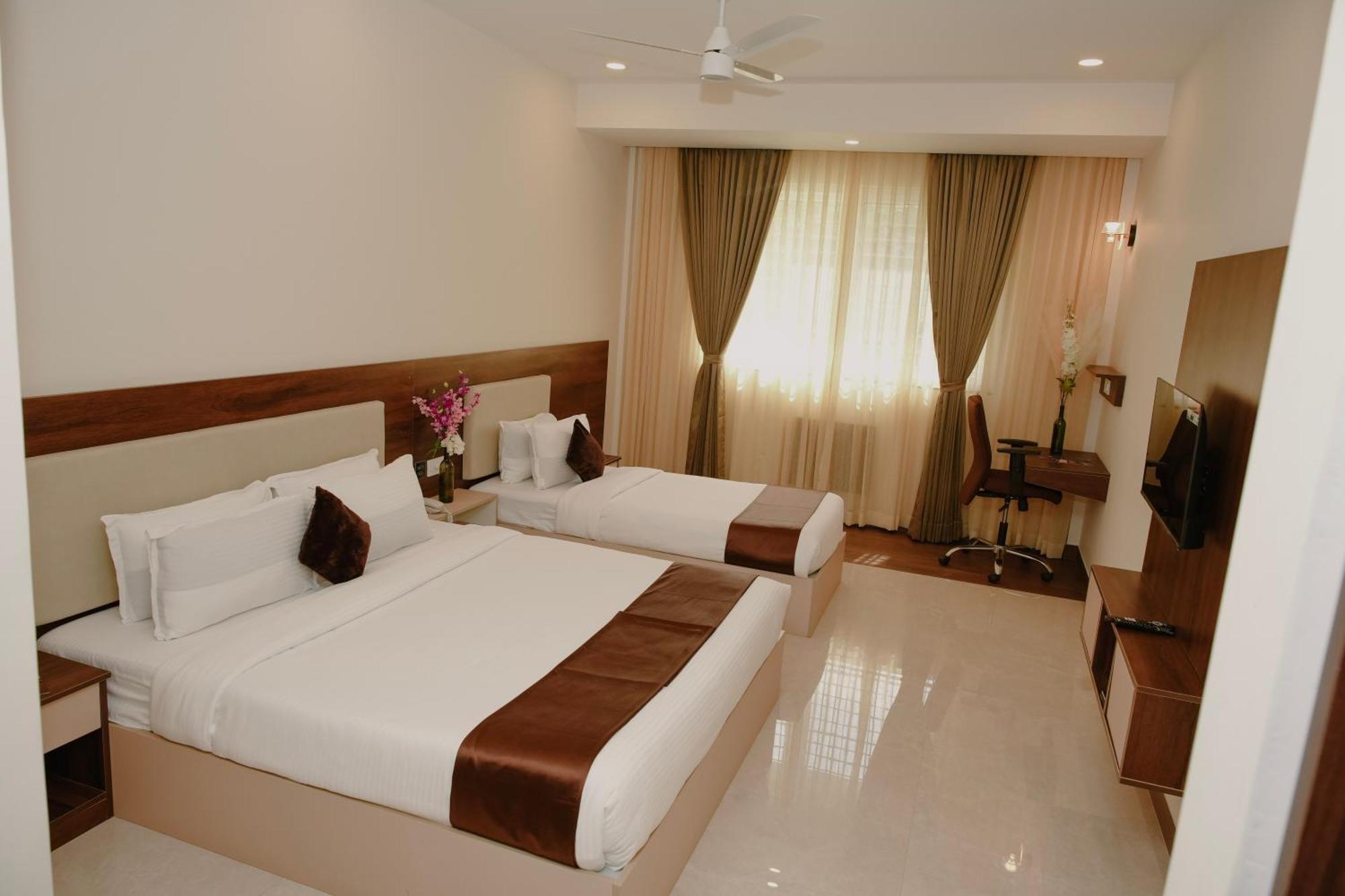 Hotel The King'S Meadows Golhalli Esterno foto
