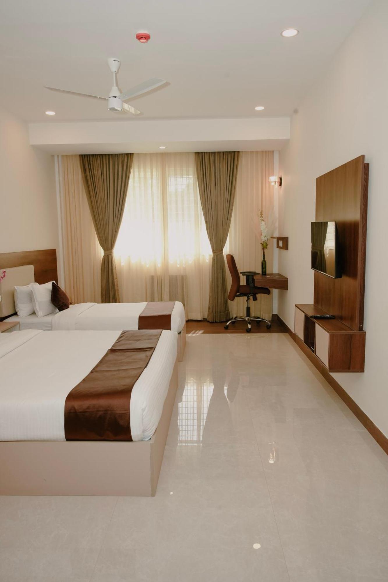 Hotel The King'S Meadows Golhalli Esterno foto