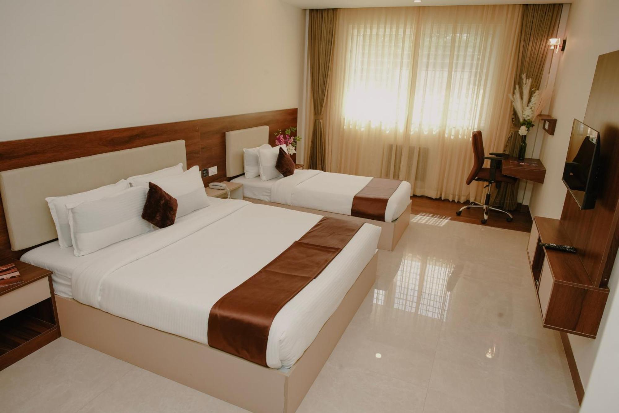Hotel The King'S Meadows Golhalli Esterno foto