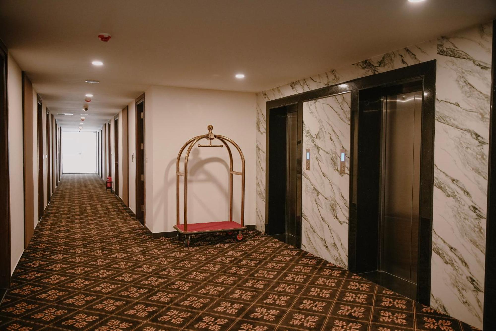Hotel The King'S Meadows Golhalli Esterno foto