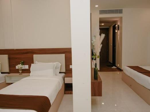 Hotel The King'S Meadows Golhalli Esterno foto